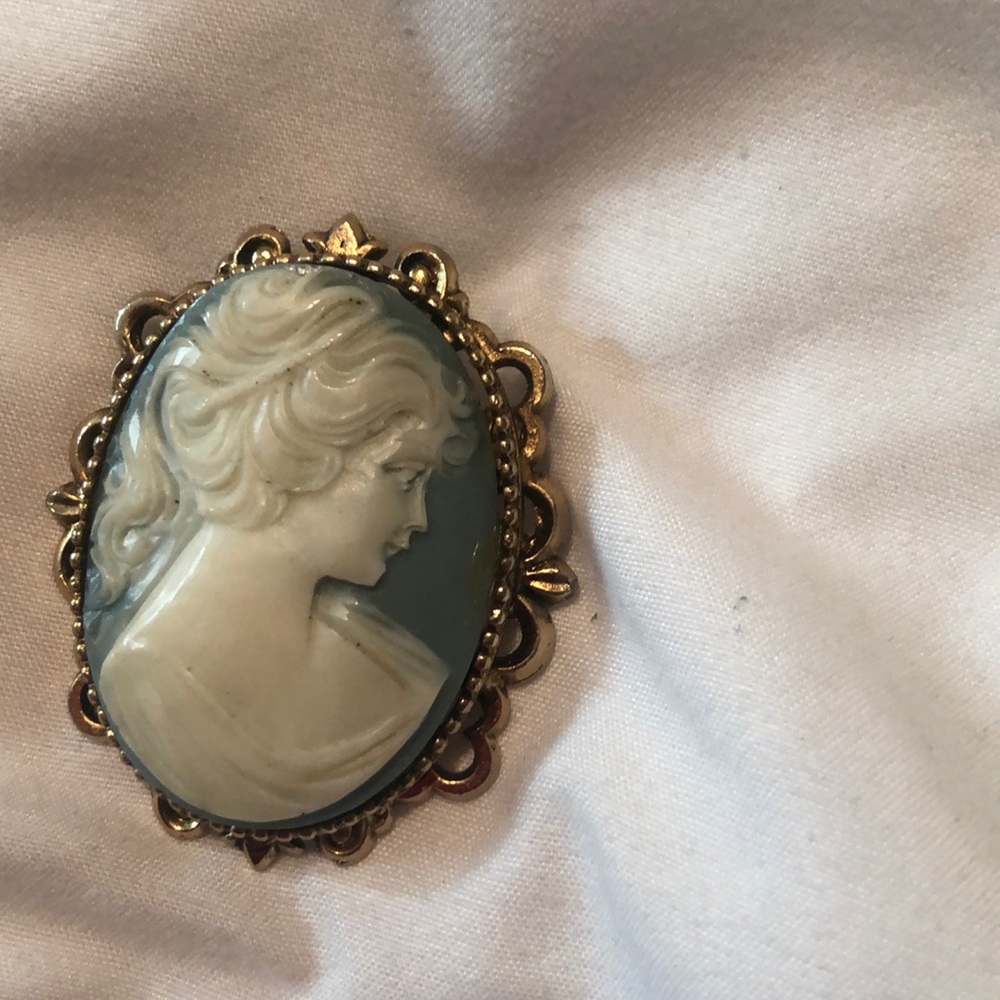 A unique piece cameo  very vintage